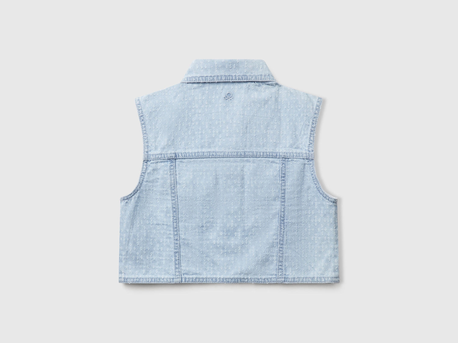 Back view of a kids&