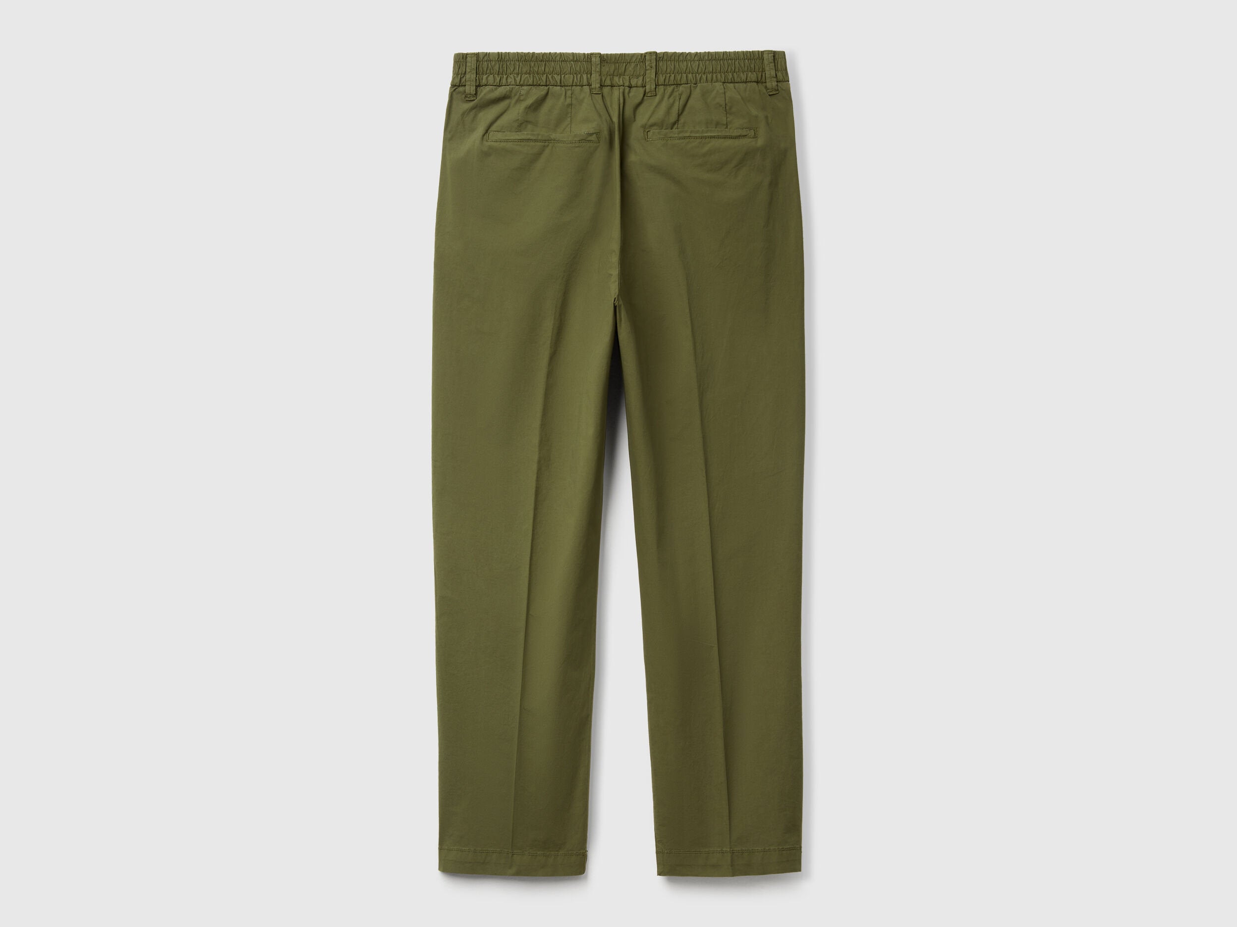 Close-up of the front pocket and waistband on a pair of men&