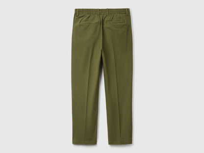 Close-up of the front pocket and waistband on a pair of men&