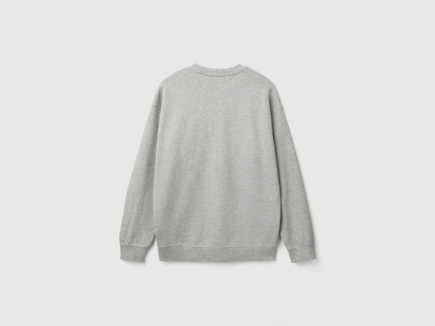 Flat lay front view of a grey crew neck sweatshirt for men.