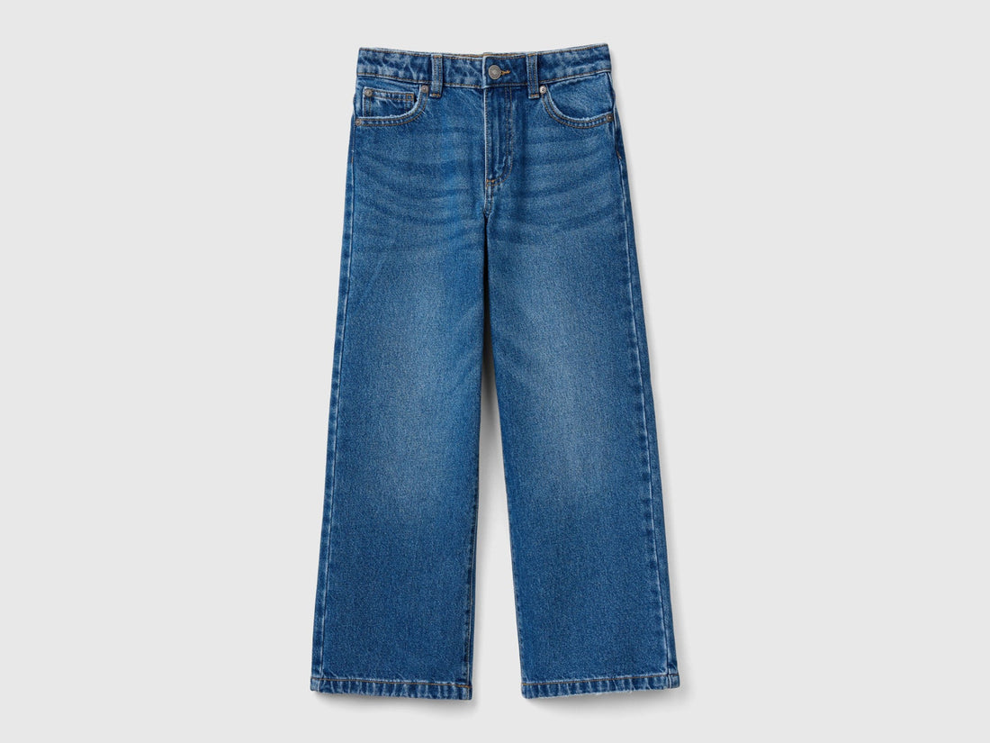 Front view of men&