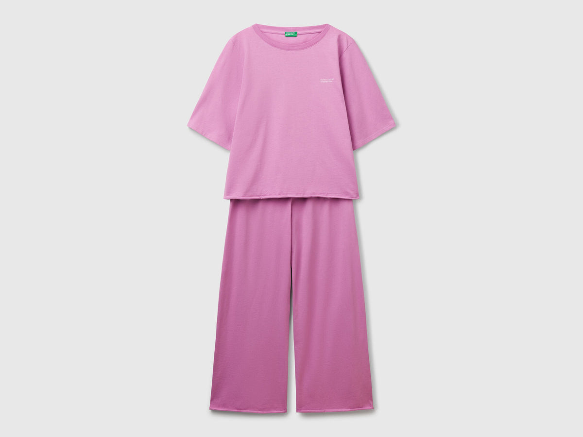 Folded set of women&