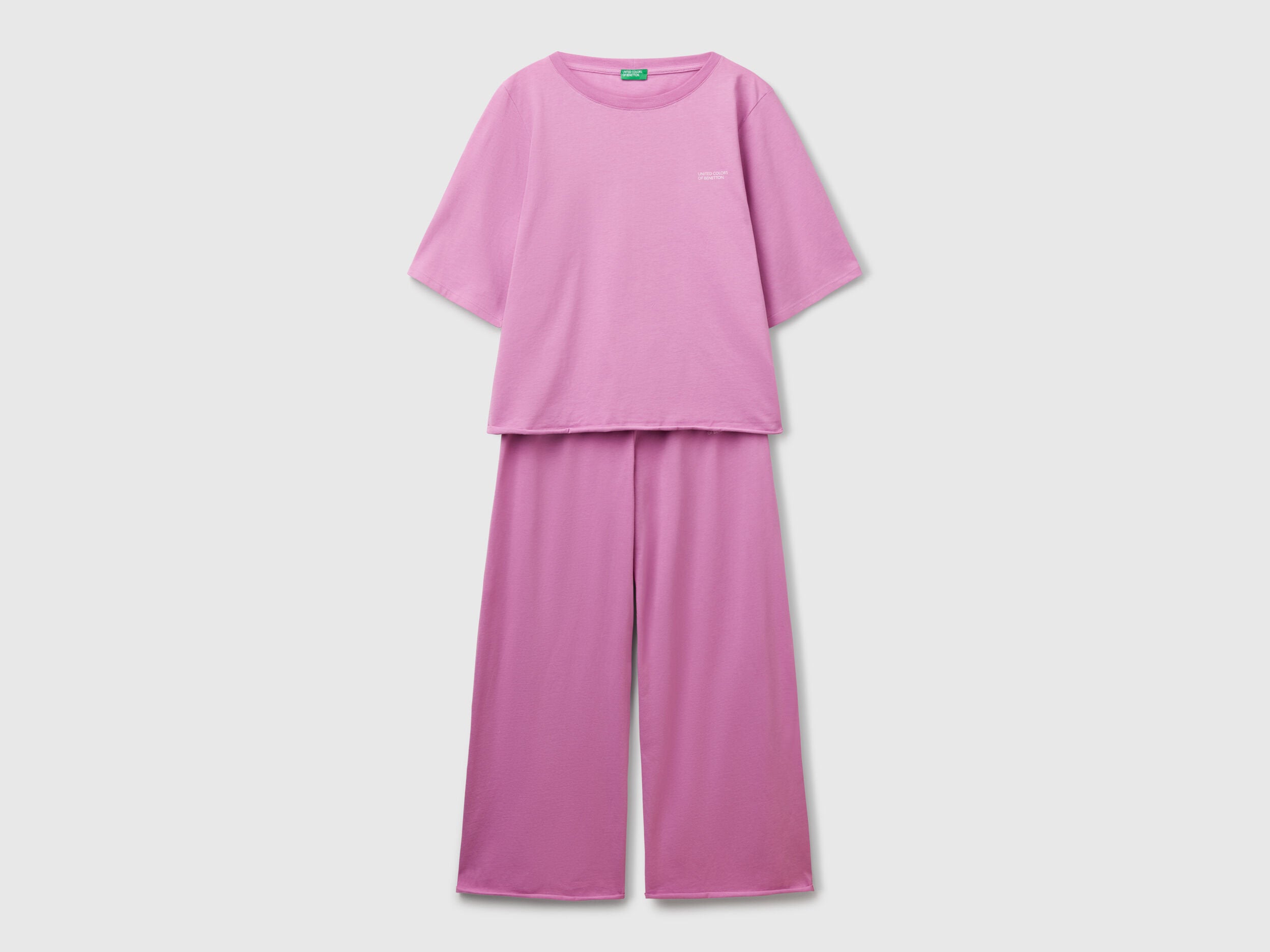 Folded set of women&