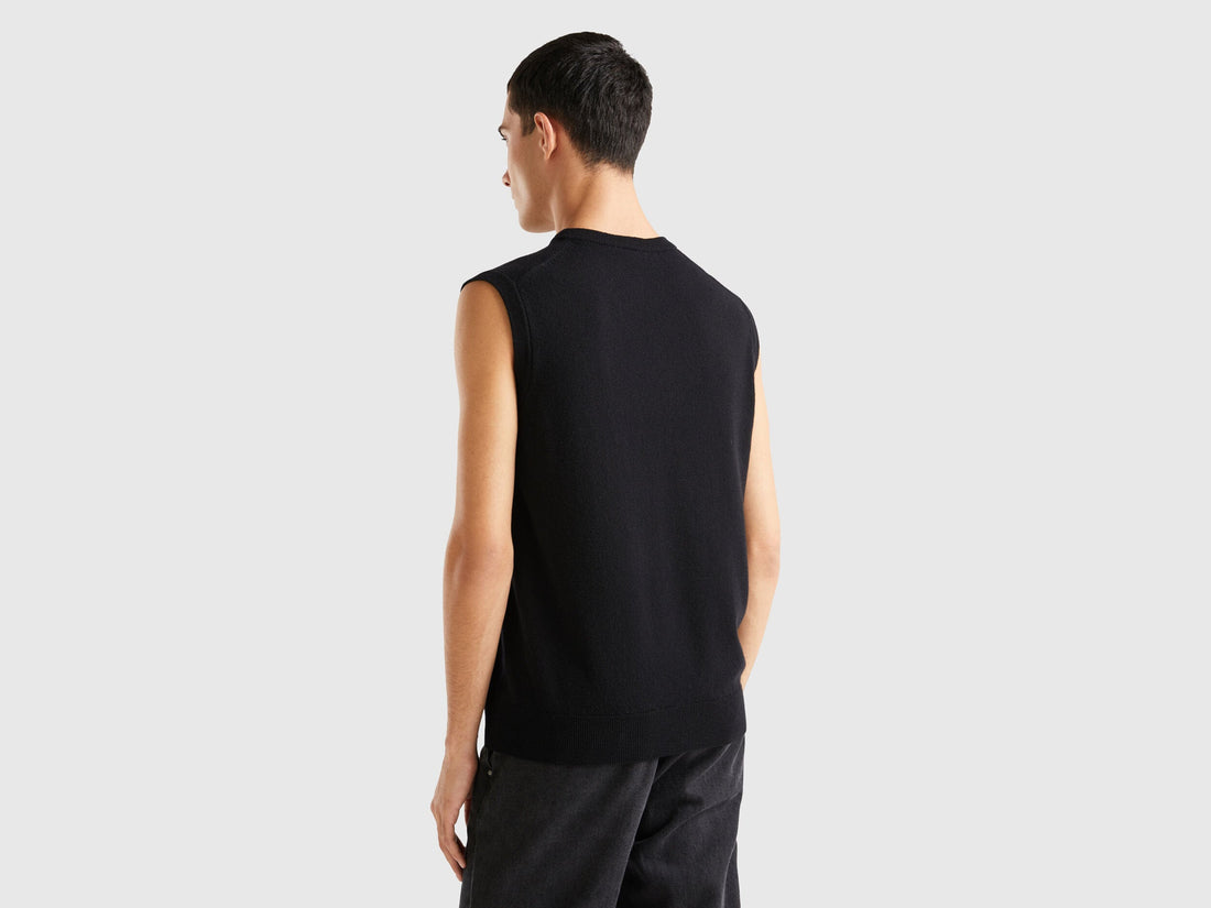 Black Vest In Pure Merino Wool_1002U400L_100_02