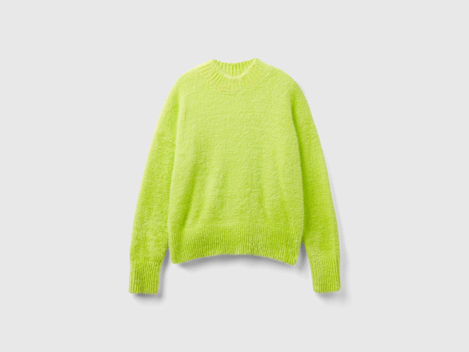 Furry Yarn Turtleneck Sweater_19BAC200H_40C_01