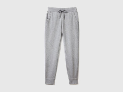 SWEATPANTS WITH DRAWSTRING