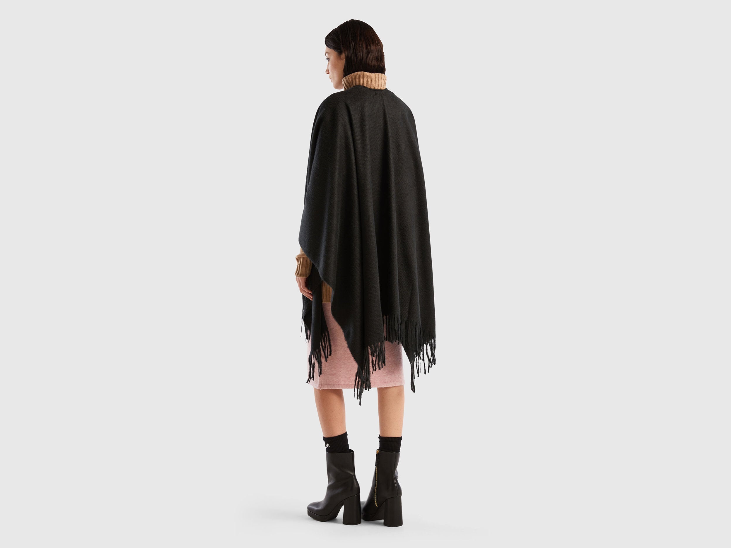 Dark Gray Cape With Fringe_6GZVDU00Z_903_02