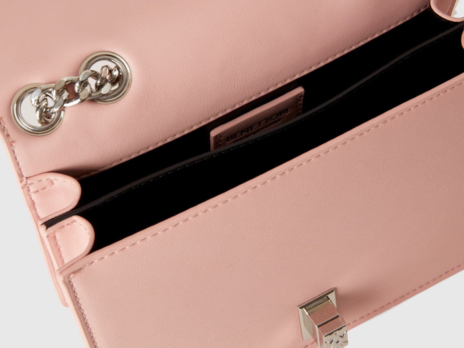 Pink Bag With Embossed Motif_6HKVDY039_63Z_03