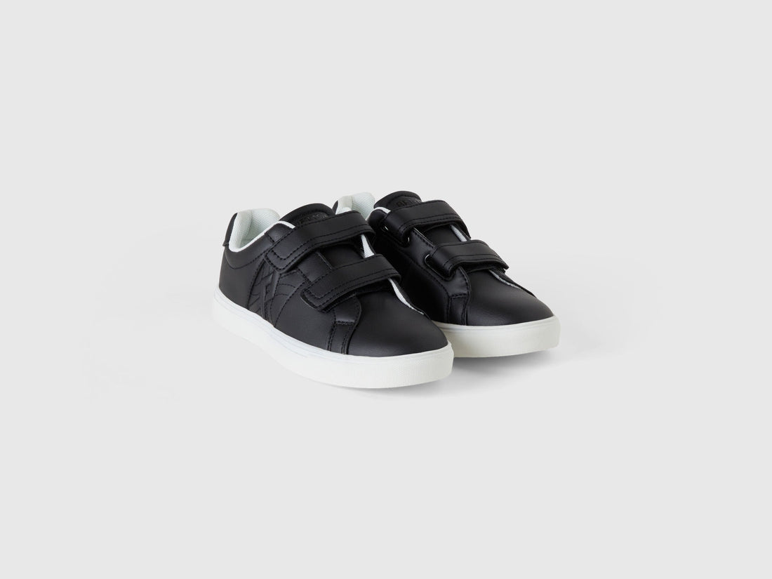 Low-Top Sneakers With Logo_8H6DCD00S_700_02